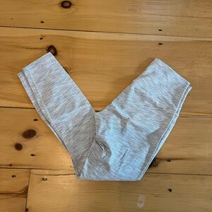 Lululemon Wunder Under 25”